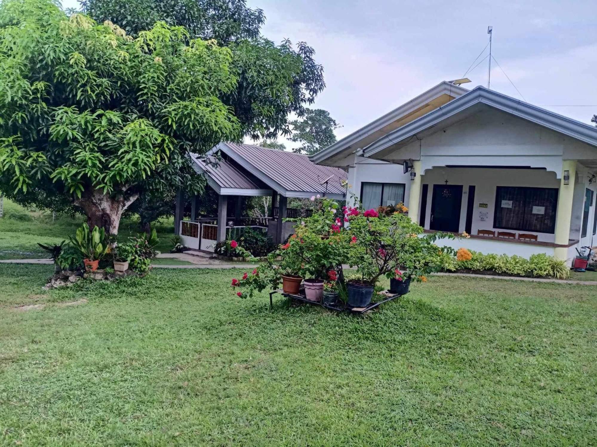 Balai Mariacaria Pension House Guindulman Dış mekan fotoğraf